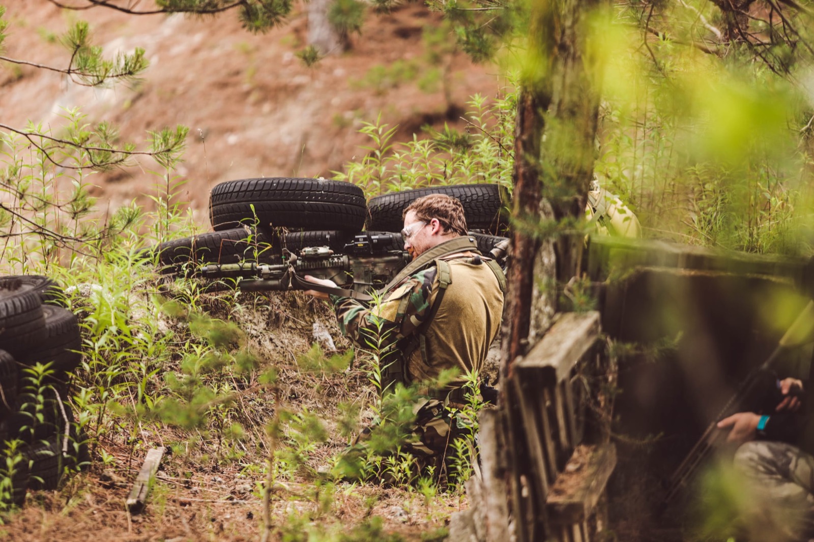 Kültéri airsoft játék a West Gate terepén