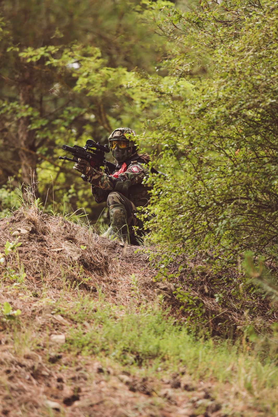 Kültéri airsoft játék a West Gate terepén